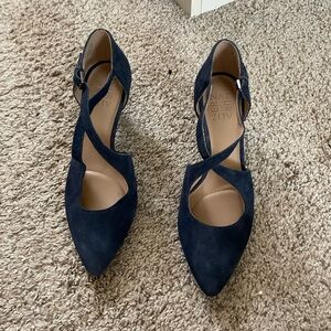 Naturalizer Blue Heels with Sophisticated Pointed Toe